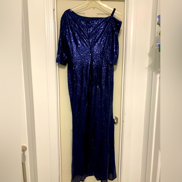 Never been worn MOB all sequin long dress. Elegant and fun! - Picture 1 of 4